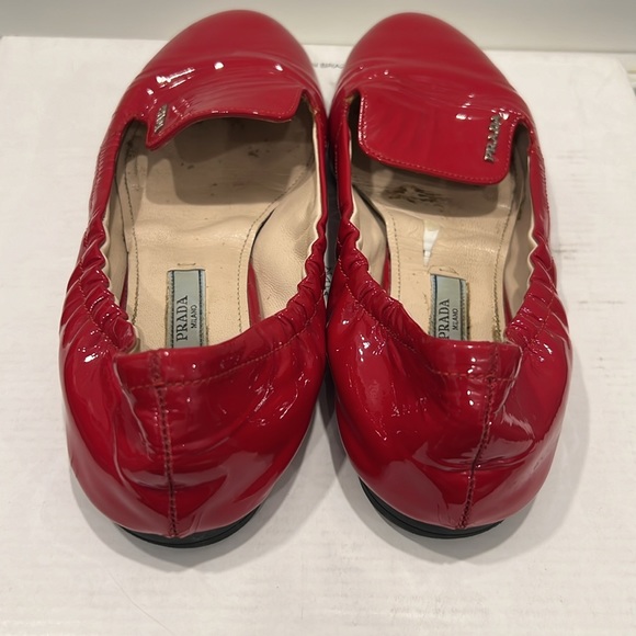 Prada red patent flats - Picture 6 of 7